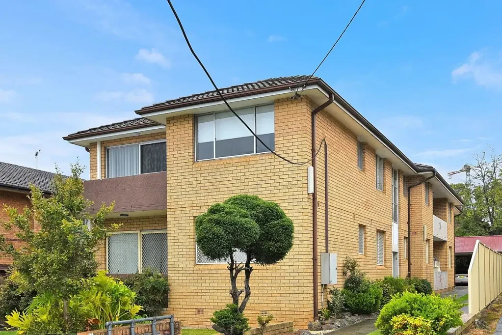 Peaceful apartment living in prime location