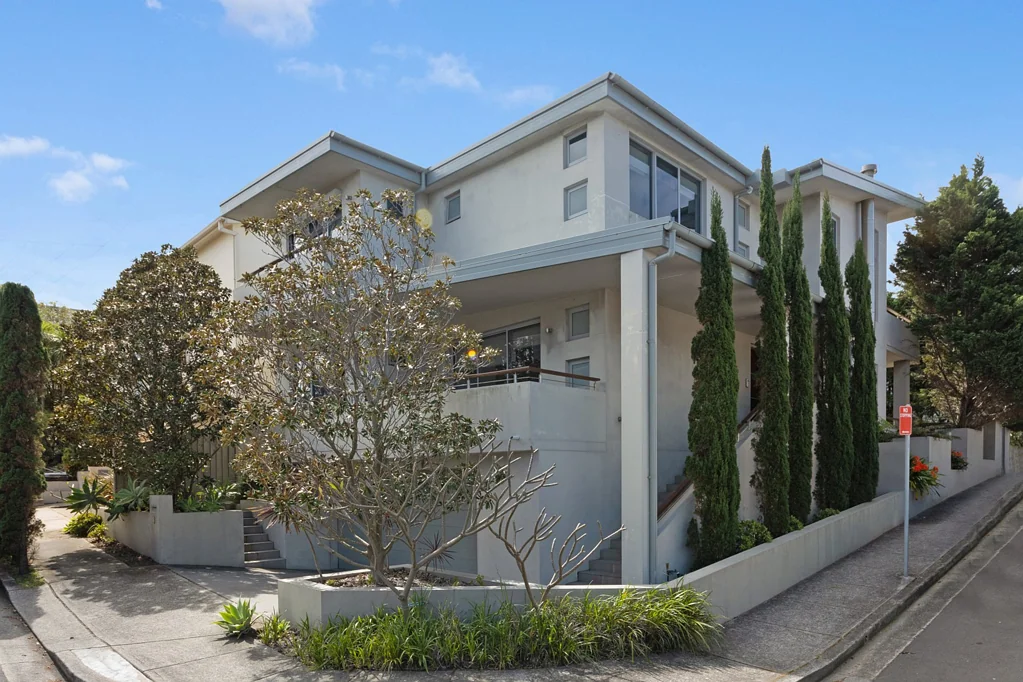 Elegant coastal home with exceptional space and flexibility