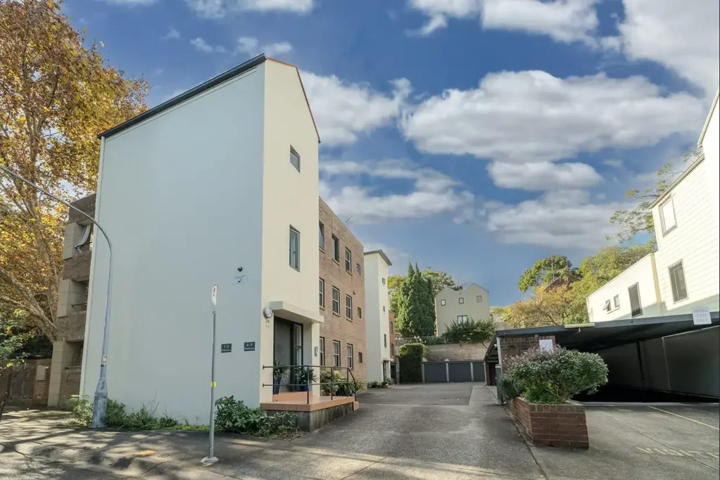 9/29 McKell Street, Birchgrove, NSW 2041