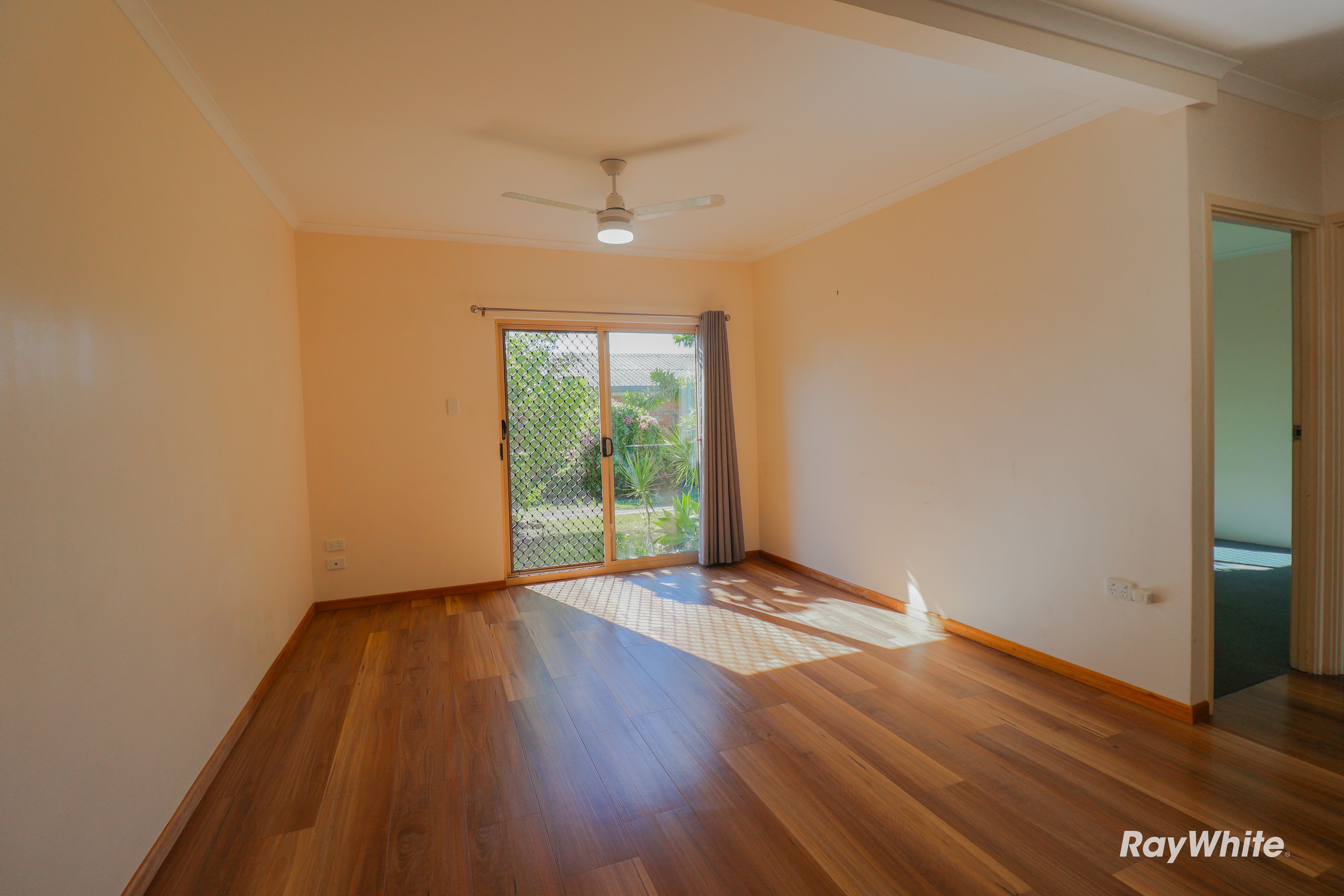 UNIT 4 42 AVOCA ST, MILLBANK QLD 4670, 0 રૂમ, 0 બાથરૂમ, House