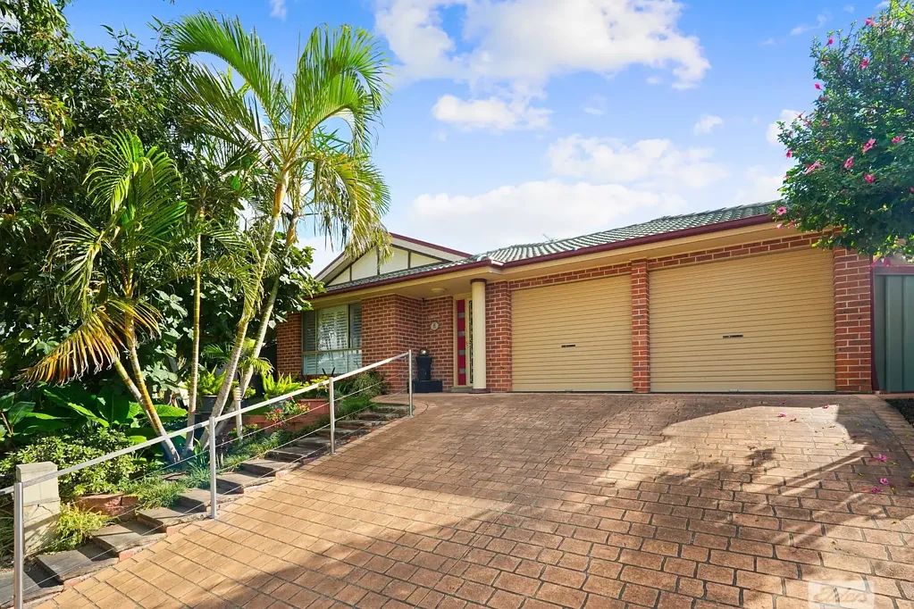 Glenmore Park 4Zimmer Spacious Family Living with Seamless Indoor-Outdoor Appeal
