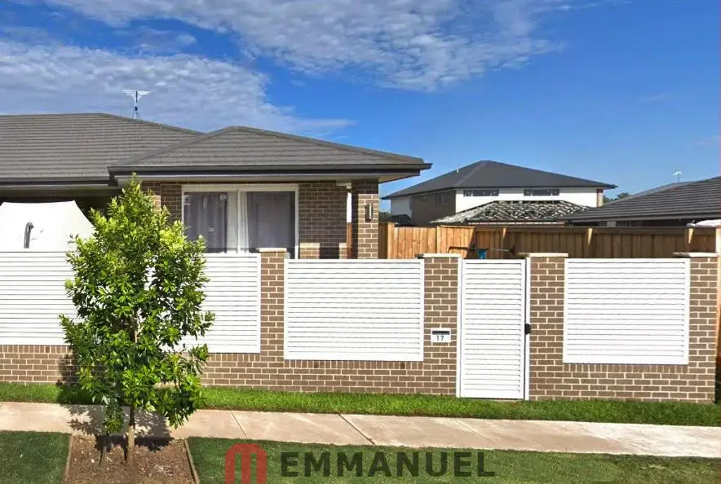 Street frontage granny flat with an enclosed yard