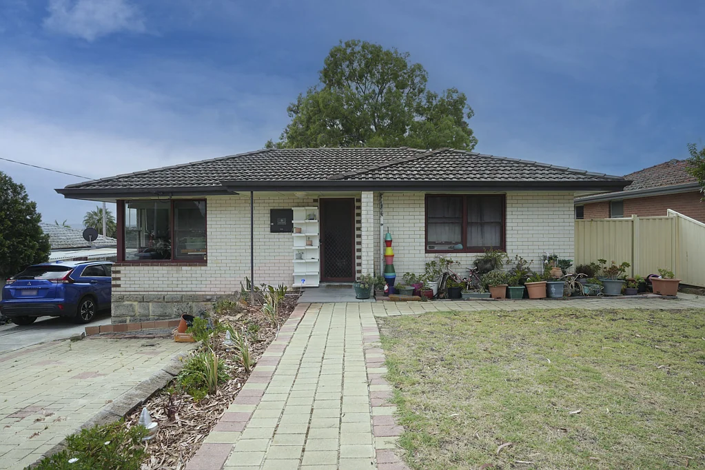 9 Woolgar Way, Lockridge, WA 6054