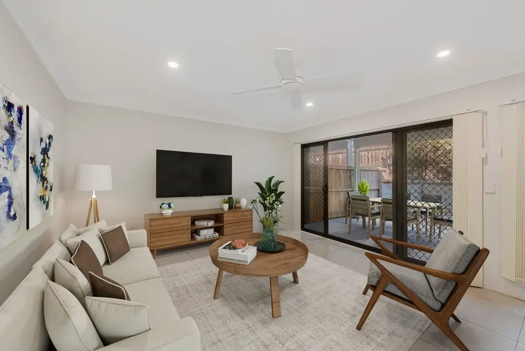 Stunning Three Bedroom Townhome -  $660 increasing to $700 from 30 April 2027