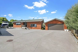 18 Thorburn Avenue, Red Beach