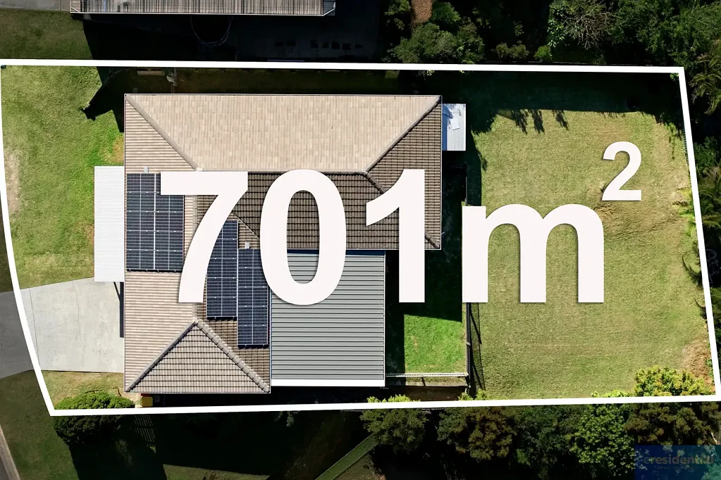 Edens Landing 4Moenga Stylish Family Living With Views Across the Treetops in Edens Landing