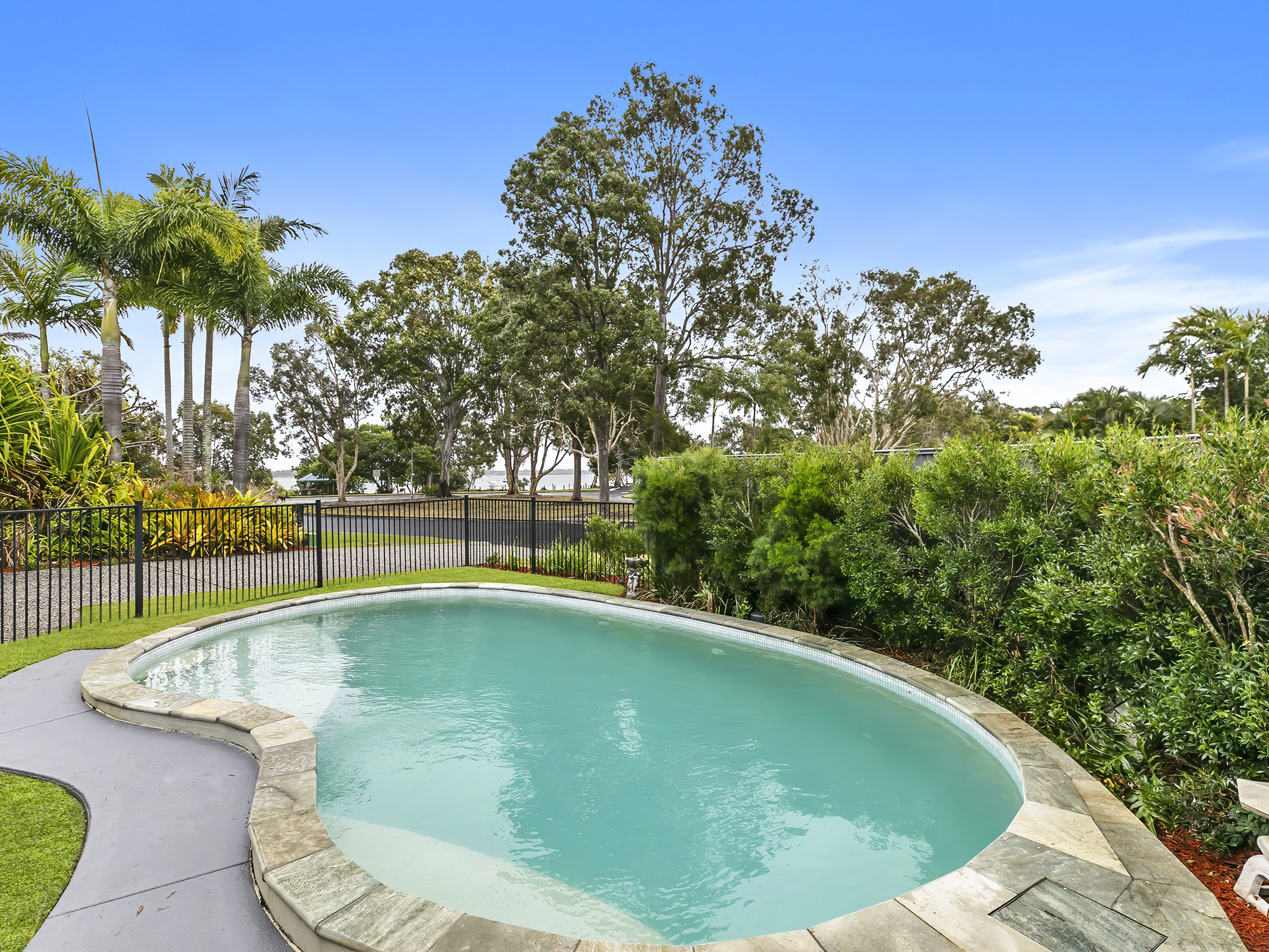 15 EAGLE CT, BANKSIA BEACH QLD 4507, 0 rūma, 0 rūma horoi, House