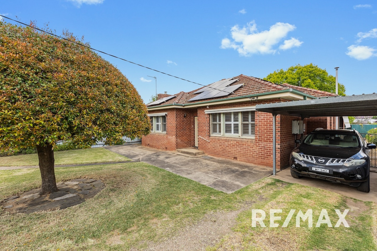 54 STANLEY ST, KOORINGAL NSW 2650, 0 chambres, 0 salles de bain, House