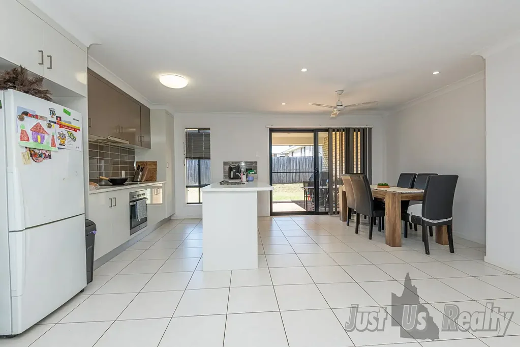 Modern & Spacious Family Home in Branyan