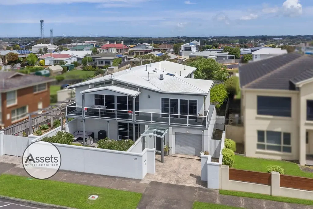 Portland 4ਬੈੱਡਰੂਮ Spectacular Bay Views & Dual-Living Luxury in the Heart of Portland