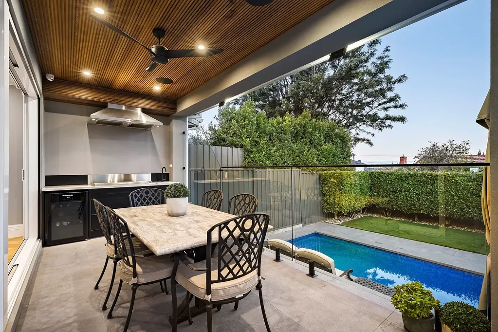 1A Caroline Street, Aberfeldie, VIC 3040