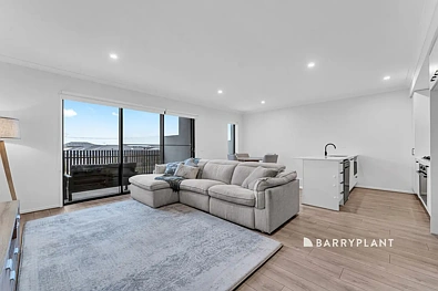 62 Alexander Boulevard, Clyde North, VIC 3978, 3房, 2浴, House
