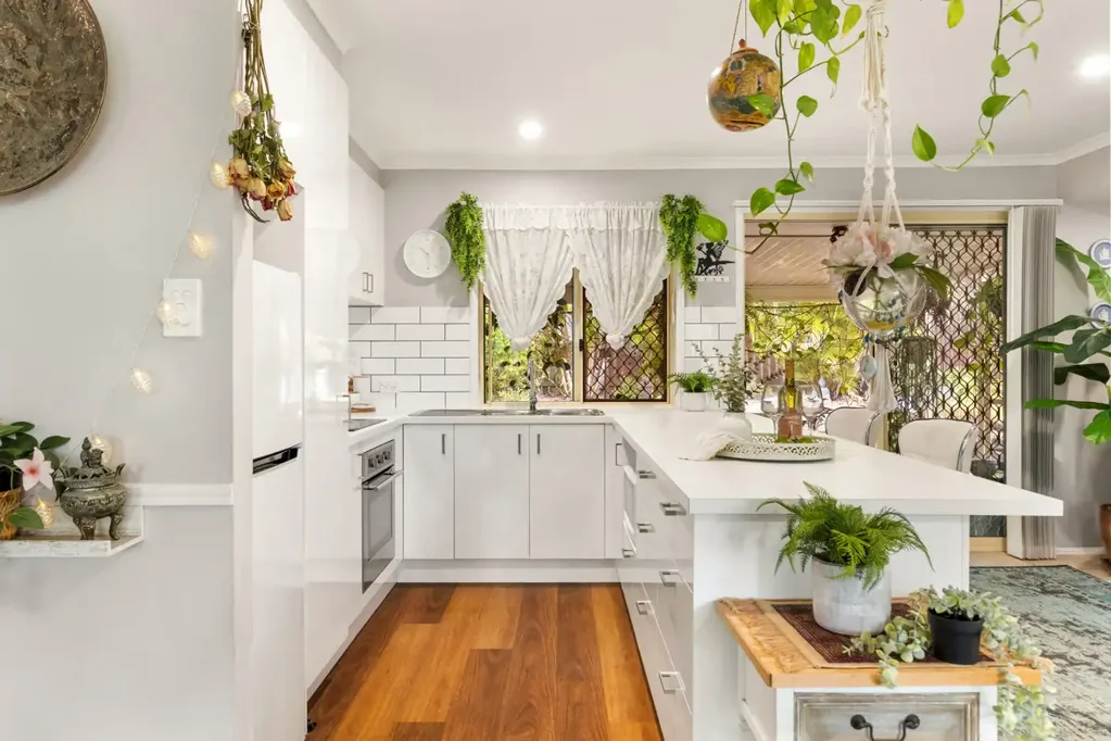 Beenleigh 4ห้องนอน Majestic and Tranquil Abode - Corner Block with Two Double Gate Access to the Backyard