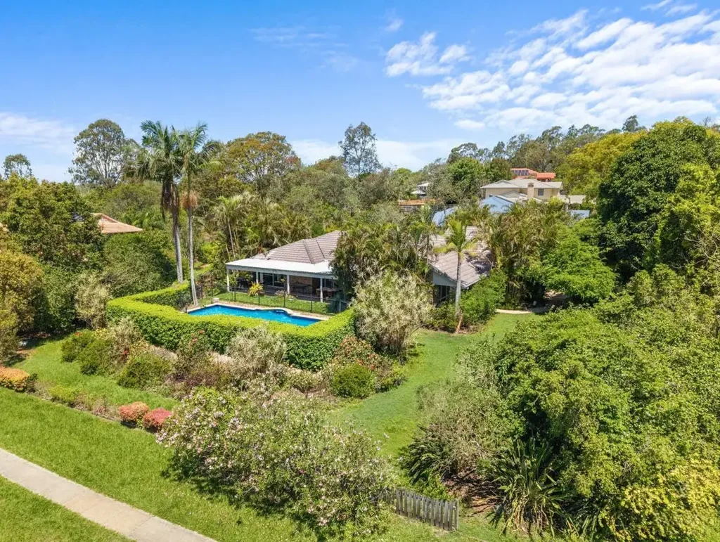 2 Pine County Place, Bellbowrie, QLD 4070, 4 Bedrooms, 2 Bathrooms, House