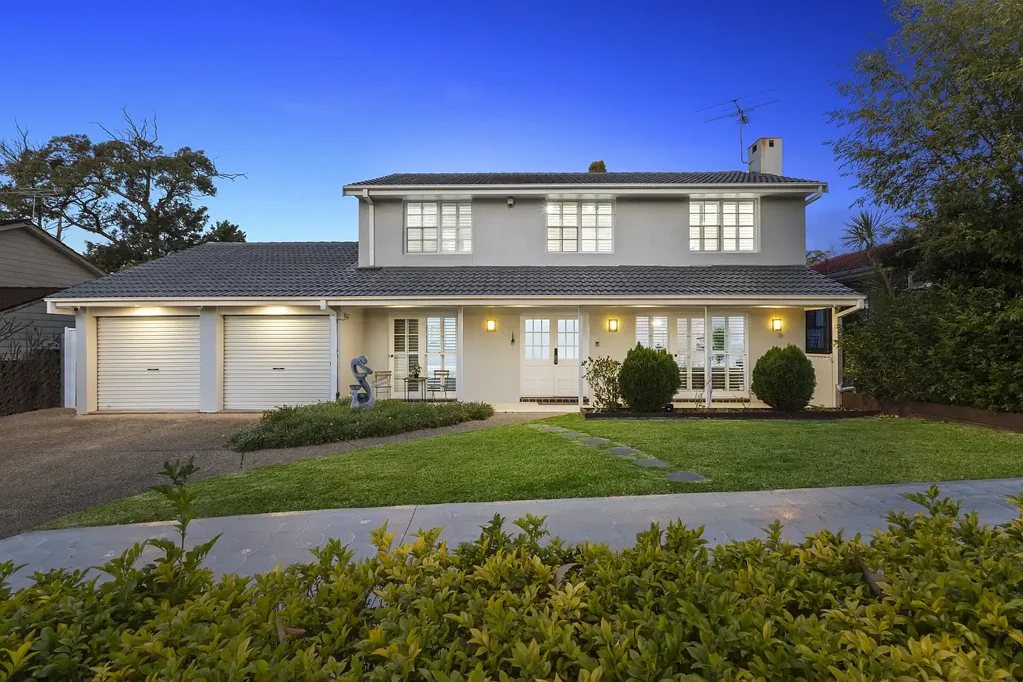 Cherrybrook 5 Bedroom Family excellence in the prized John Purchase and Cherrybrook Tech catchments
