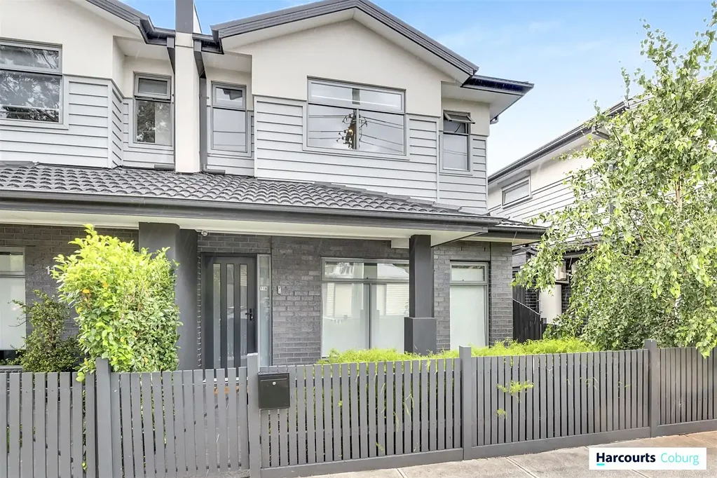 Five Bedroom Elegance with Exclusive Studio Retreat!