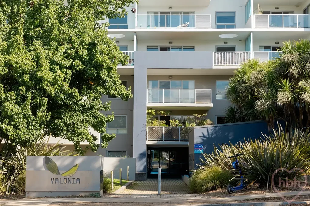 Braddon 2ਬੈੱਡਰੂਮ Oh so cool. Your latte lifestyle awaits.