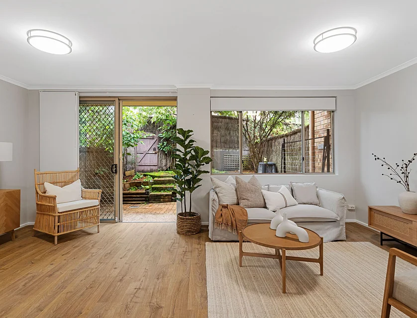 33/81 Bath Road, Kirrawee, NSW 2232, 3 Kuwarto, 2 Banyo, Townhouse