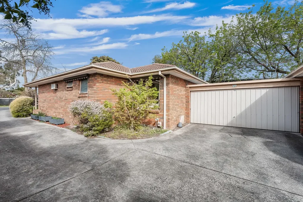 1/168 Surrey Road, Blackburn, VIC 3130