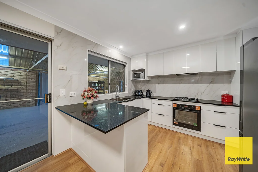 5 Gibb Crescent, Westminster, WA 6061