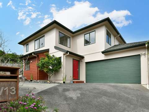 Oteha 3部屋 FREEHOLD, DOUBLE GARAGE IN OTEHA
