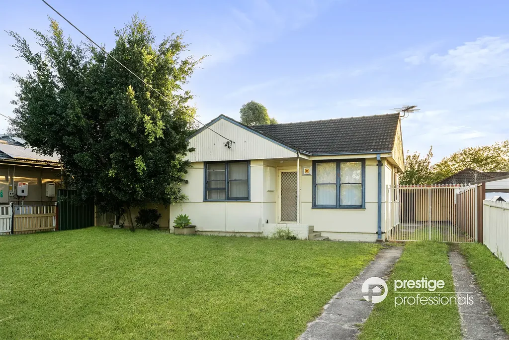Holsworthy 3 Bedroom Endless Potential in Sought After Location