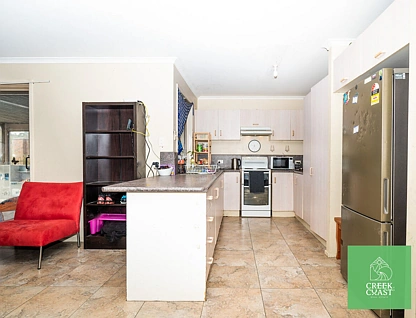 22 Aquitania Court, Cooloola Cove, Wide Bay, 8 Bedrooms, 4 Bathrooms, Apartment