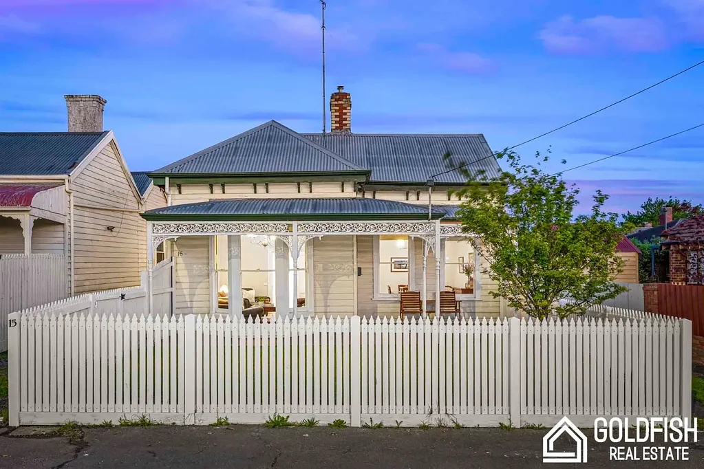 Ballarat Central 4房  Fully Renovated 4-Bedroom Family Home for Sale in Ballarat Central – Heritage Elegance Meets Modern Living