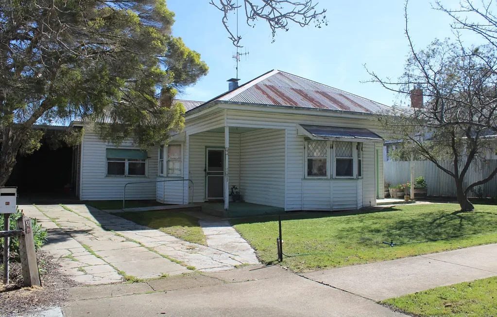 Kaniva 4Zimmer Character-Filled Family Home in the Heart of Kaniva