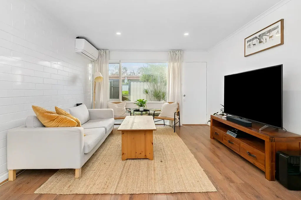 Modern Frankston Rental