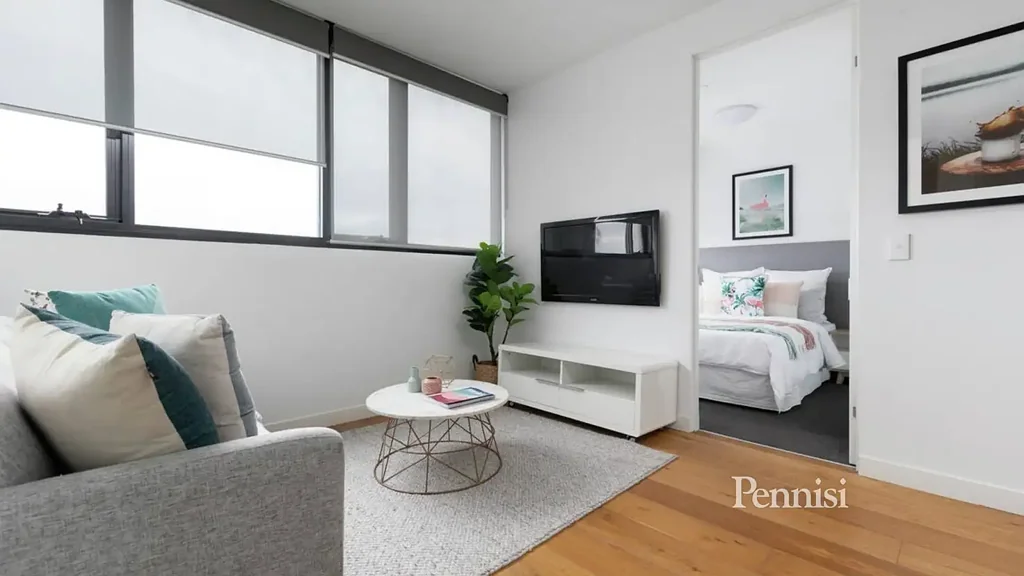FOR LEASE BY PENNISI