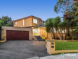 4 Smeaton Court, Frankston South