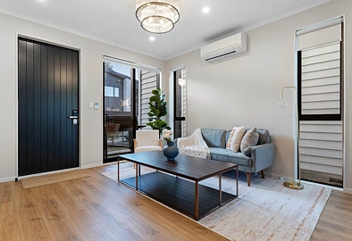 BrandNew 4 bedroom house in the center of Elle...