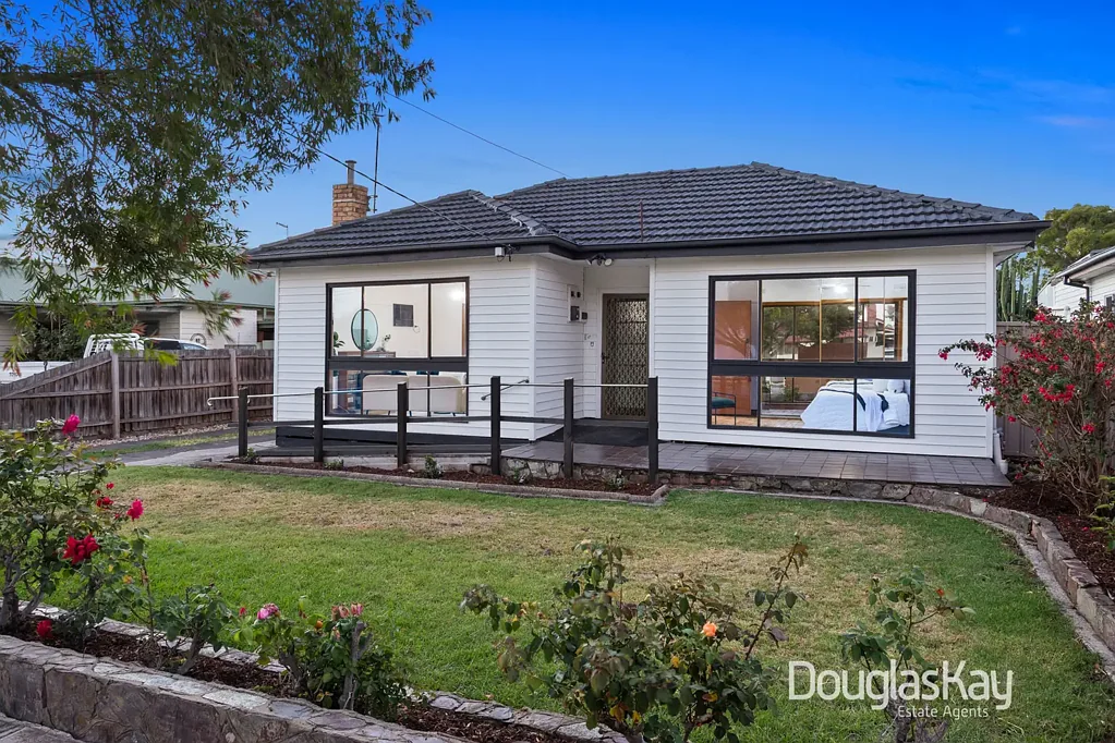 19 Couper-Angus Grove, Sunshine, VIC 3020