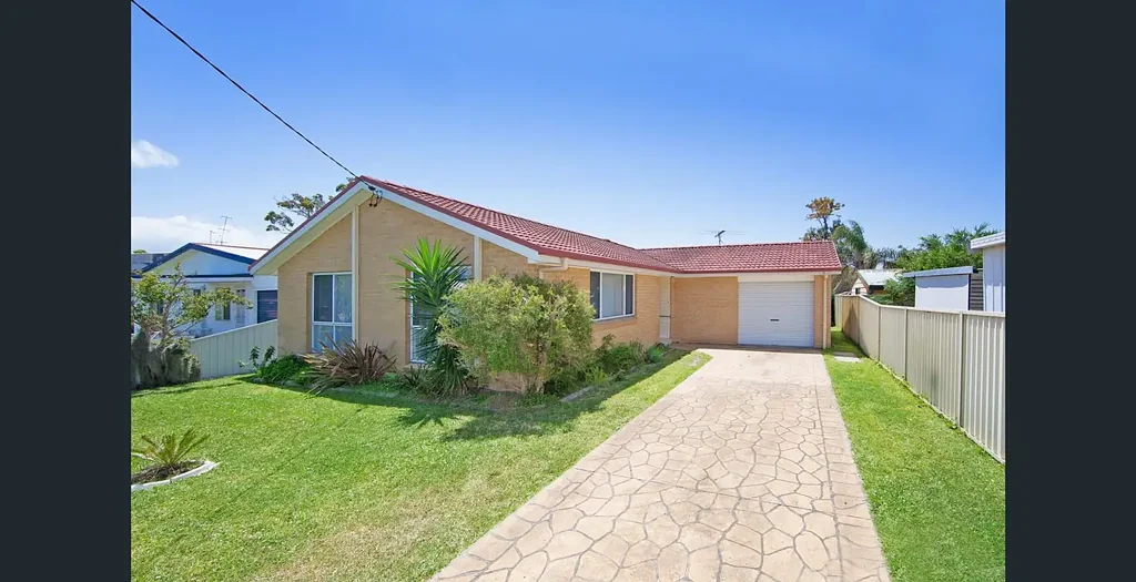 FAMILY HOME IN GOROKAN