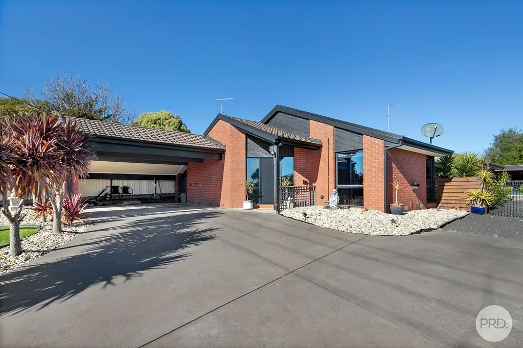 Creswick 4房  Spacious Resort-Style Family Living