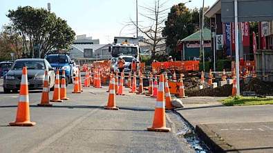 奥克兰每年花$1.45亿设路障，市长批“过度且不必要”