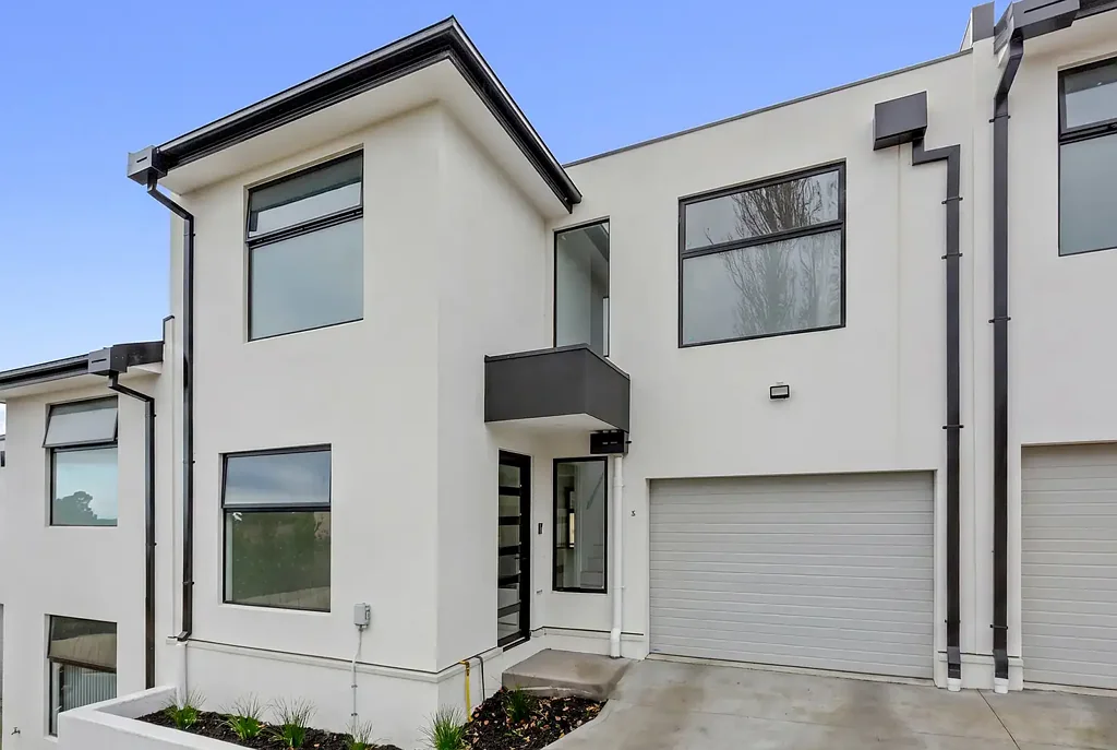 Brand New Two-Storey Living in Meadow Heights