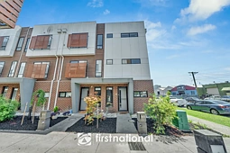 15/6 Huckson Street, Dandenong