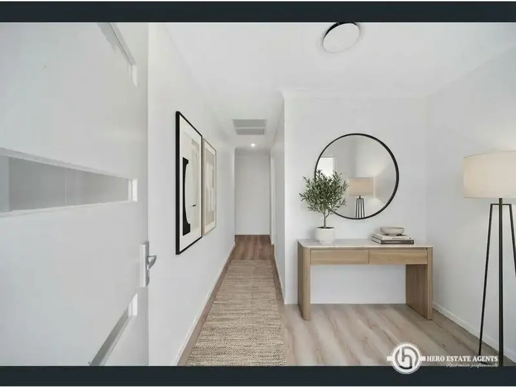 Spring Mountain 4房  现代家庭生活 我 几乎全新 2025 年房 在 春山  Modern Family Living I Nearly New 2025 Home in Spring Mountain