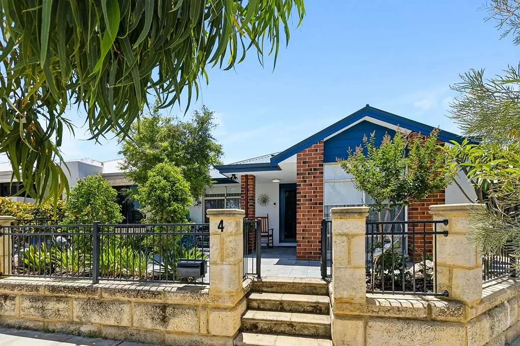 4 Delphi Way, Aveley, WA 6069