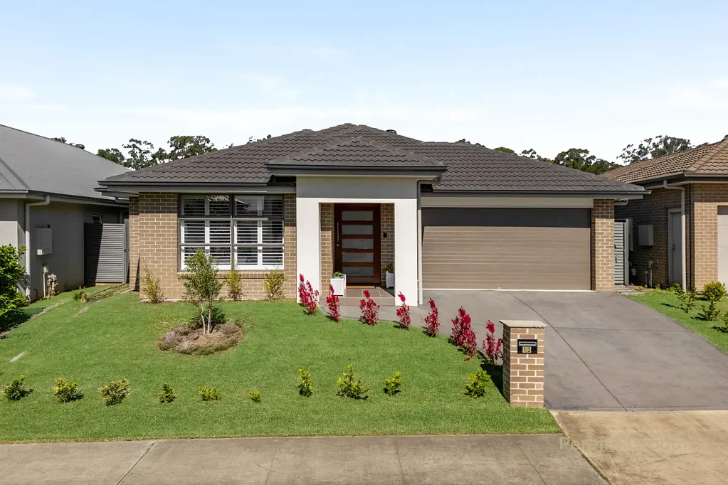 Oran Park 4બેડરૂમ Turn-Key Living with Future Potential!