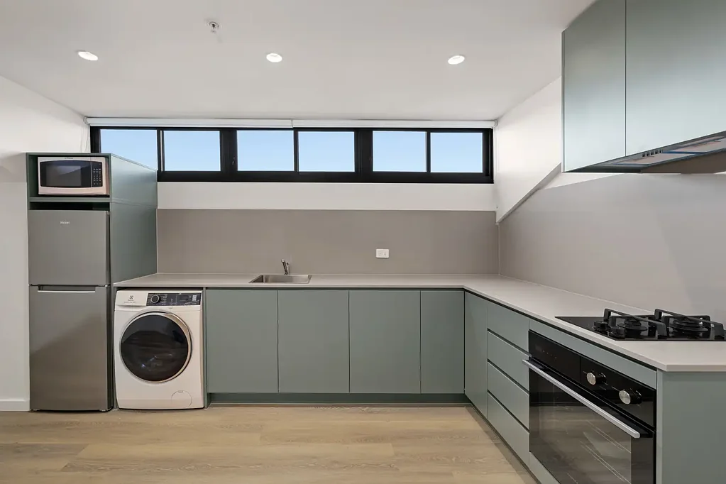 Top floor luxury studio just 700m from Ashfield Station | IVY Ashfield