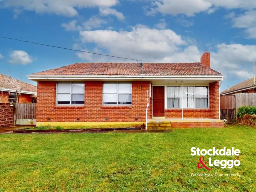 11 Lesleigh Street, Fawkner, VIC 3060