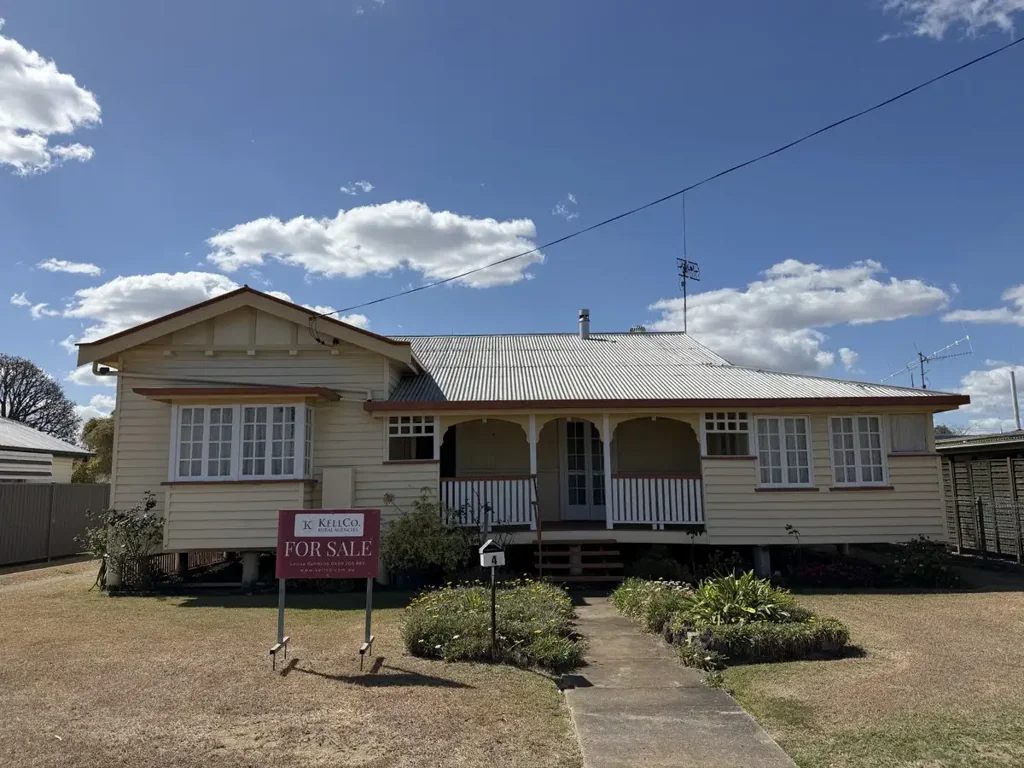 Monto 3બેડરૂમ Classic Queenslander Charm in the Heart of Monto