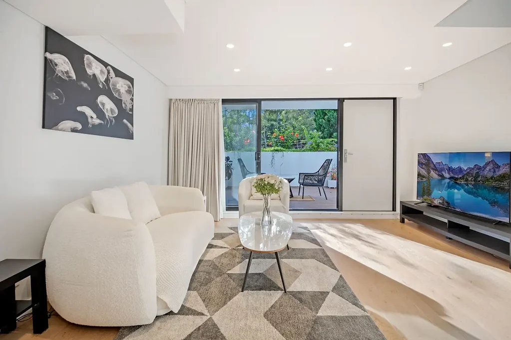 Lindfield 3ห้องนอน Exquisite Lindfield Townhouse: Boutique Luxury Meets Urban Convenience