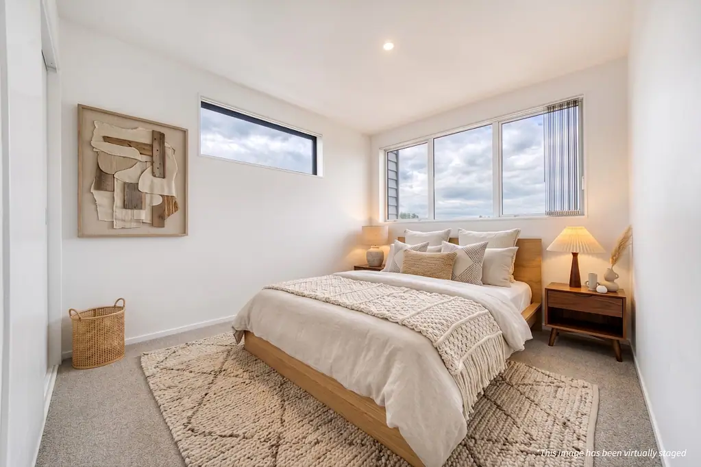 Takanini 5 Bedroom Freehold, Stand-alone, Kauri Flats School.