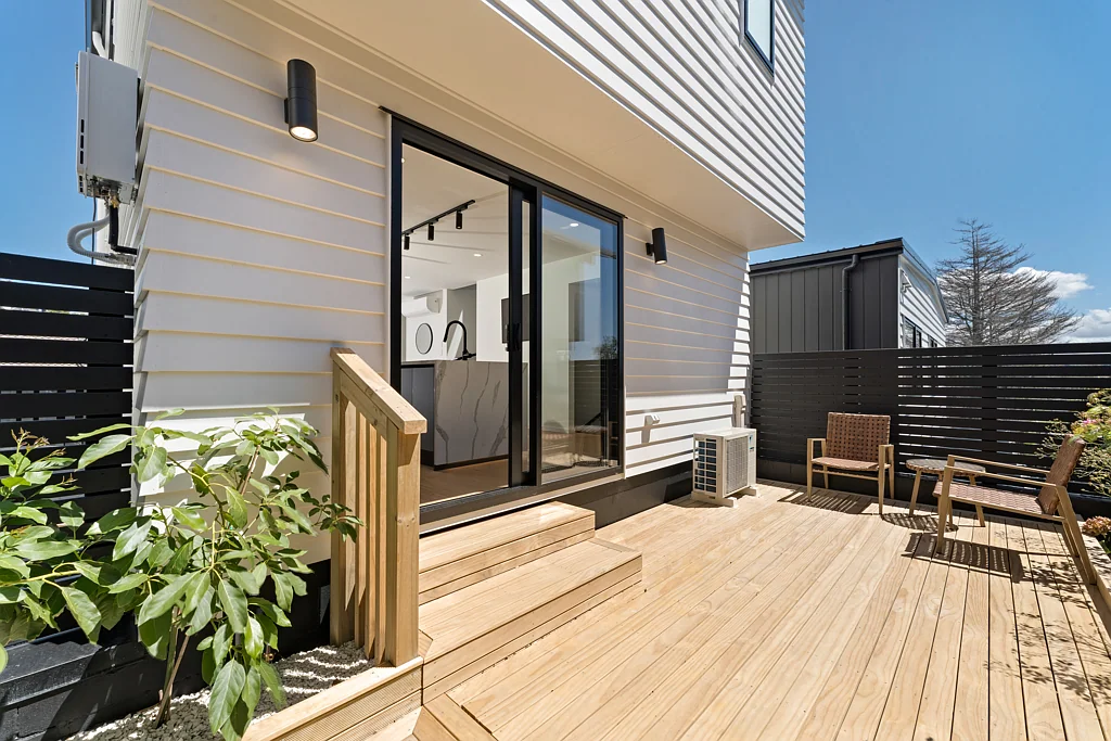 2/42 Velma Road, Hillcrest, North Shore City, Auckland