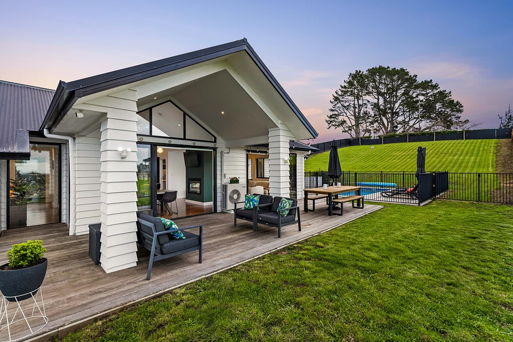 72 Vaughans Road, Long Bay, North Shore City, Auckland