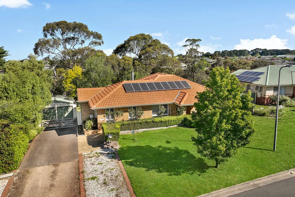 13 Drovers Retreat, Romsey, VIC 3434